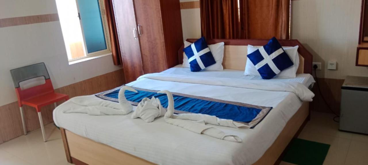 Goroomgo Star Inn Sea View Puri Buitenkant foto